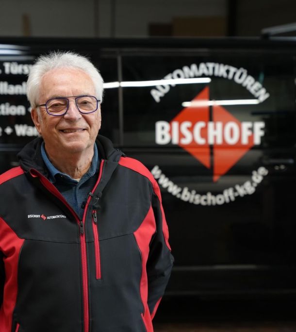 Ralf Bischoff, Geschäftsführer der R. Bischoff GmbH + Co. KG, berät zu innovativen Automatiktürlösungen für moderne Gebäude.